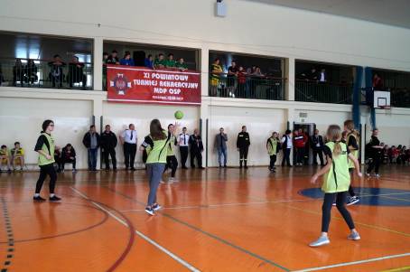 XI. Turniej Rekreacyjny MDP - piłka ręczna dziewcząt.